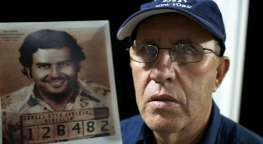 Pablo Escobar, son frère conseille à Netflix d'embaucher des tueurs !!