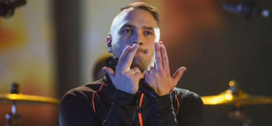 JuL arrêté par la police et placé en garde à vue !