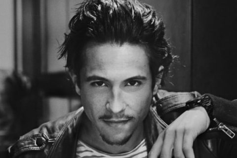 Nekfeu retrouve en direct un ami d'enfance très connu, la vidéo fait le buzz !