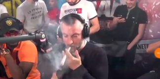 Fred Musa allume un gigantesque joint en plein Planète Rap ! (Vidéo)
