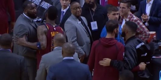 Drake prêt à se battre en plein match NBA avec un joueur ! (Vidéo)