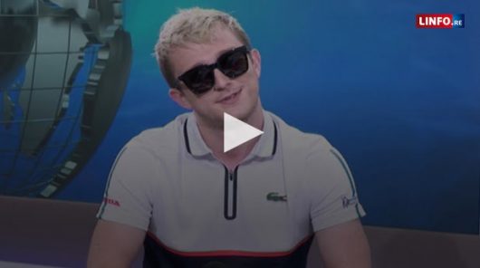 Vald : son interview surréaliste pour le JT de la Réunion !