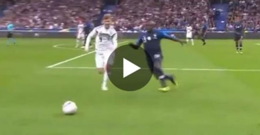 N'Golo Kanté : son impressionnant coup d'épaule sur Werner !
