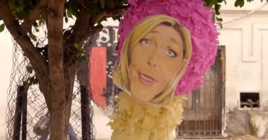 Booba et Médine font polémique avec le lynchage d'une piñata à l'effigie de Marine Le Pen
