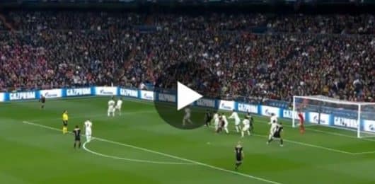 Le coup franc magnifique de l'Ajax qui élimine le Real Madrid de la Champions League