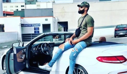 La Fouine dans une voiture de police pour le #gnagnagnachallenge (Vidéo)