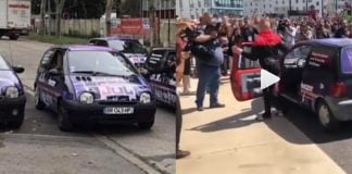 JuL arrive en claquettes chaussettes au volant de sa Twingo devant le Stade Vélodrome