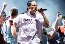 Orelsan : les internautes se moquent de sa nouvelle coupe de cheveux à la Sean Paul !