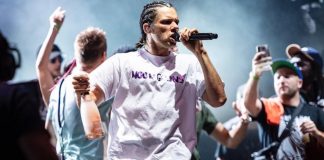 Orelsan : les internautes se moquent de sa nouvelle coupe de cheveux à la Sean Paul !