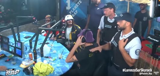 Lorenzo : sa réaction à l’arrestation de son pote Rico en direct sur Skyrock !