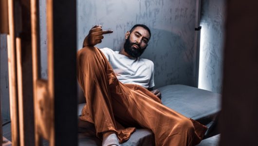 La Fouine détruit 6ix9ine et revient en force avec le clip Colorés