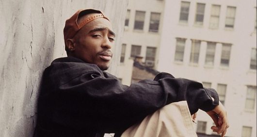 Tupac Shakur a été arrêté par la police au Tennessee...