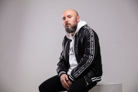 Bakar a le Coeur Noir dans son nouveau clip !