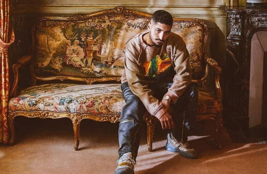 Sneazzy se justifie et met hors de cause Nekfeu rappelé à l'ordre par Universal, le parquet ouvre une enquête