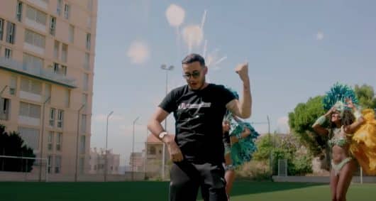 Soso Maness fait le buzz avec son Zumba Caféw dans le clip Bande organisée de Jul
