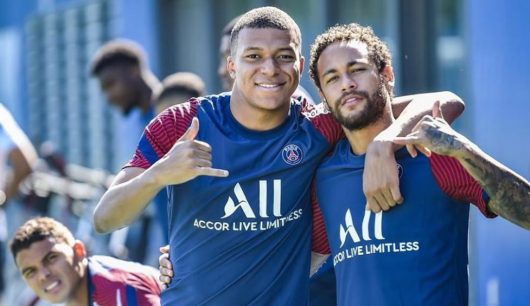 Neymar a été contaminé par le Covid-19, le PSG prend cette décision radicale