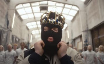 Kalash Criminel : On sait pourquoi il n’enlève jamais sa cagoule