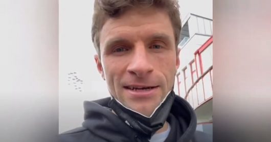 Thomas Müller se moque du PSG et annonce leur élimination :