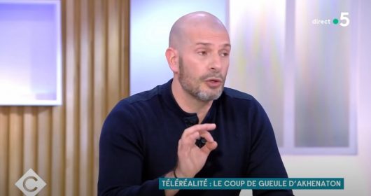 Akhenaton dégomme les émissions de télé-réalité qu'il a interdit à ses enfants