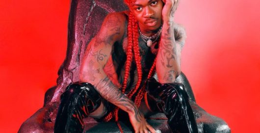 Lil Nas X menace de diffuser la vidéo de Montero sur Pornhub