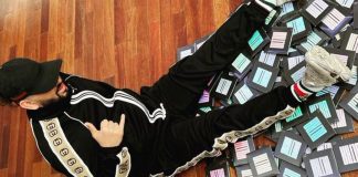 Mohamed Henni pose avec ses 92 albums d’Ultra, Booba lui adresse un message