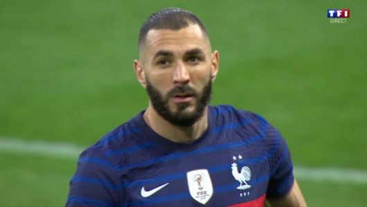 Benzema rate son penalty, les réactions sont folles