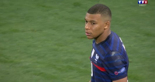 Mbappé : sa mère n'en a rien à foutre du foot