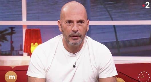 Akhenaton nie avoir été en réa et redit son opposition au vaccin