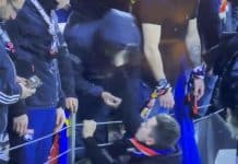 La gifle du futur d’un fan après le jet de bouteille sur Payet