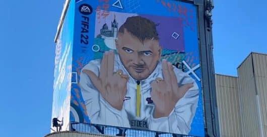 Jul réagit à la gigantesque fresque à son effigie