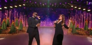 Gims à Miss France 2023, les internautes dézinguent son duo avec Carla Bruni