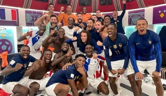 Un joueur anglais critique les Bleus