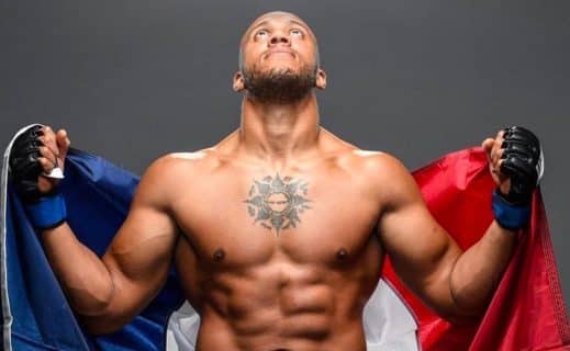 Ciryl Gane : la réaction sans mâcher ses mots sur son absence à l'UFC