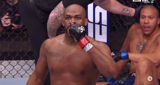La terrible désillusion de Ciryl Gane qui s'incline dès le 1er round face à Jon Jones