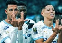 Azzedine Ounah et Amine Harit dédicacent JuL lors de la victoire de l’OM