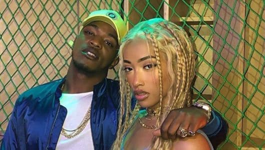 Shay en couple avec un célèbre boxeur ?