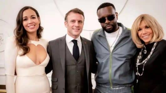 Gims s'affiche très complice avec Emmanuel Macron et fait débat