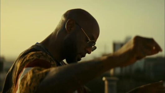 Booba lance son burger, Le DKR [Vidéo]