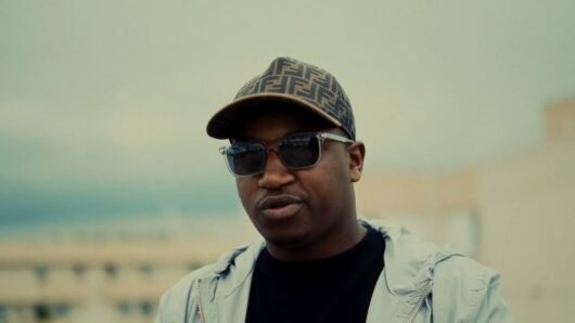 Bouss continue sur sa lancée avec son clip Nowhere