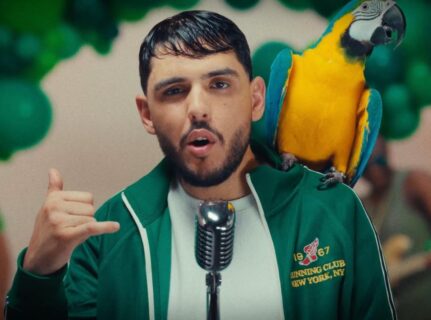 Josas annonce la sortie de son premier album, Piccolo